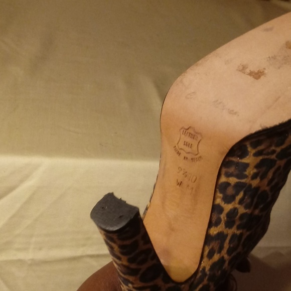 Beautiful Booties - Picture 3 of 4